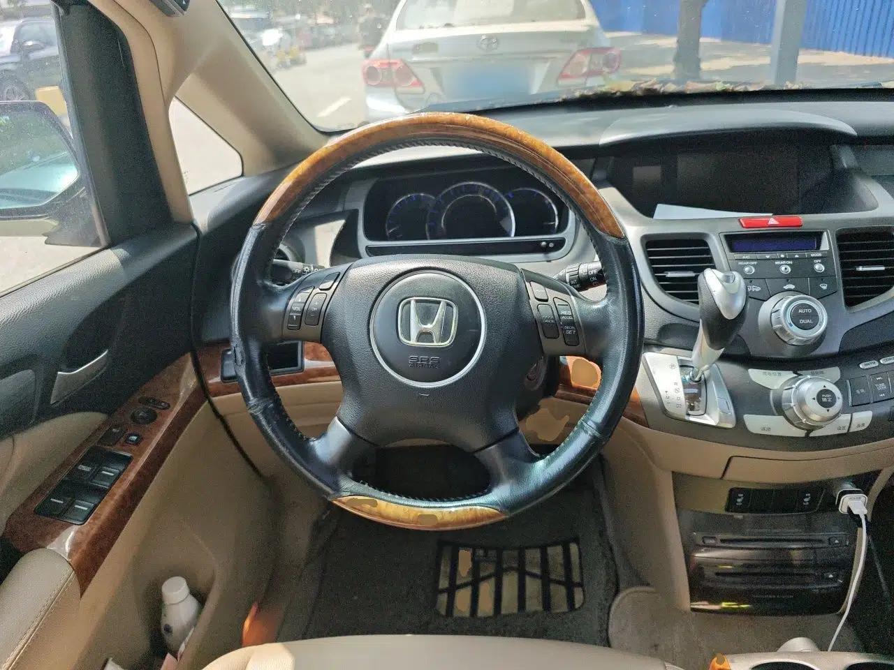 Honda Odyssey 2008 2.4L Luxury Edition — миниатюра 10