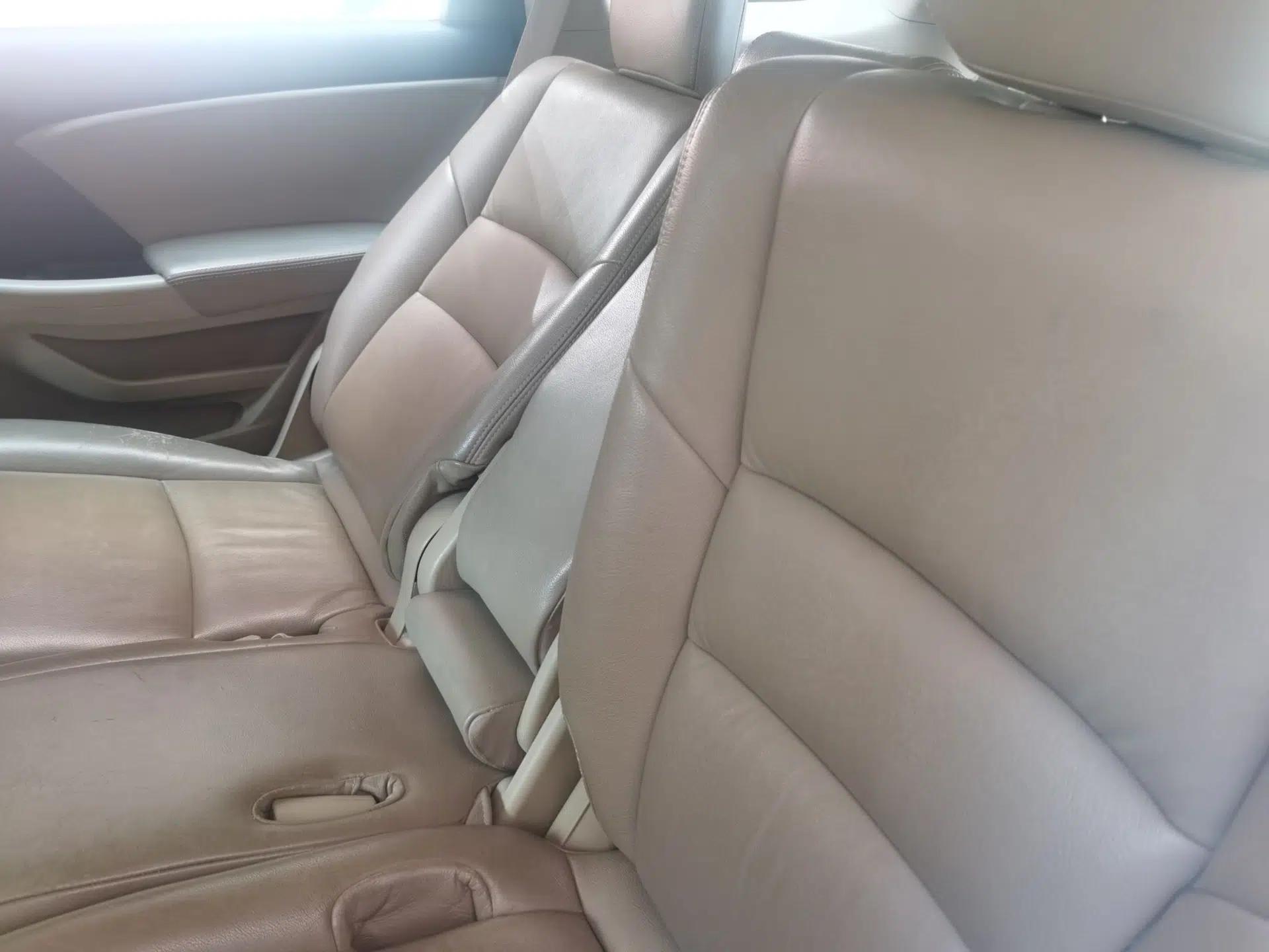 Honda Odyssey 2011 Jingxiu 2.4L Comfort Version — миниатюра 17