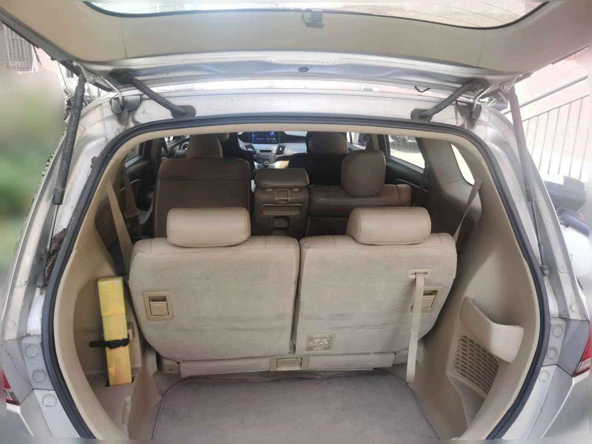 Honda Odyssey 2011 Jingxiu 2.4L Comfort Version — миниатюра 19