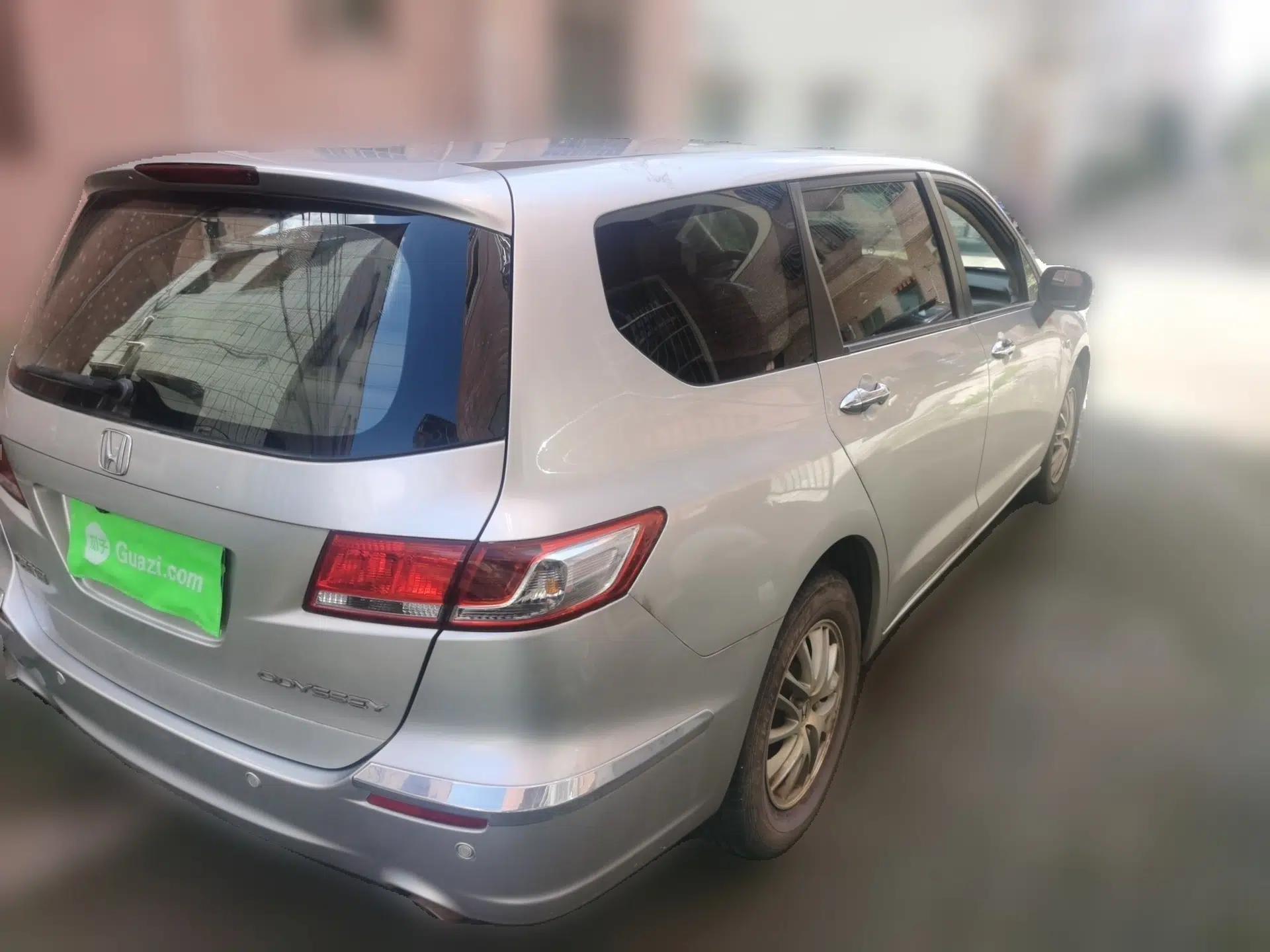 Honda Odyssey 2011 Jingxiu 2.4L Comfort Version — миниатюра 6