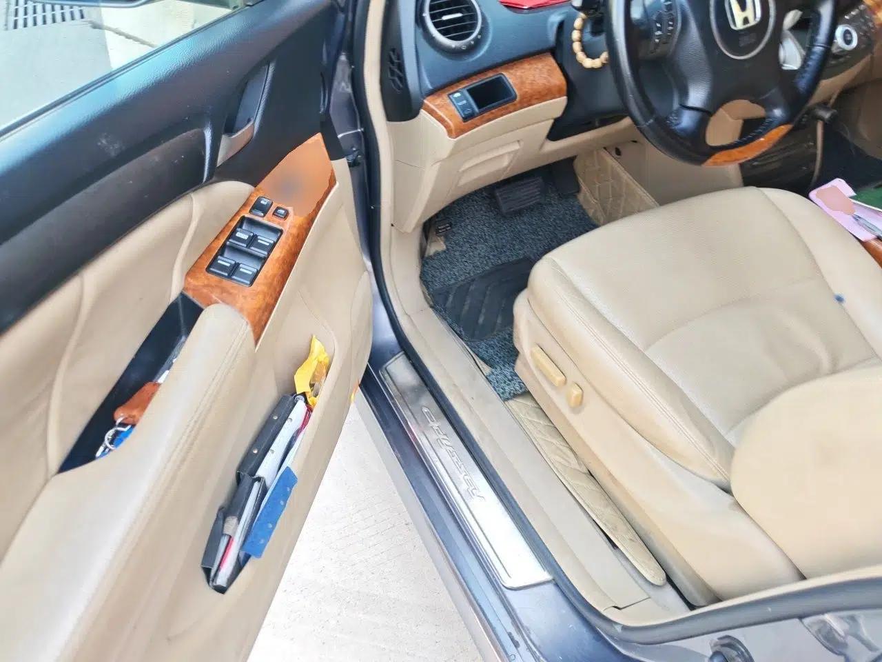 Honda Odyssey 2008 2.4L Comfort Edition — миниатюра 16
