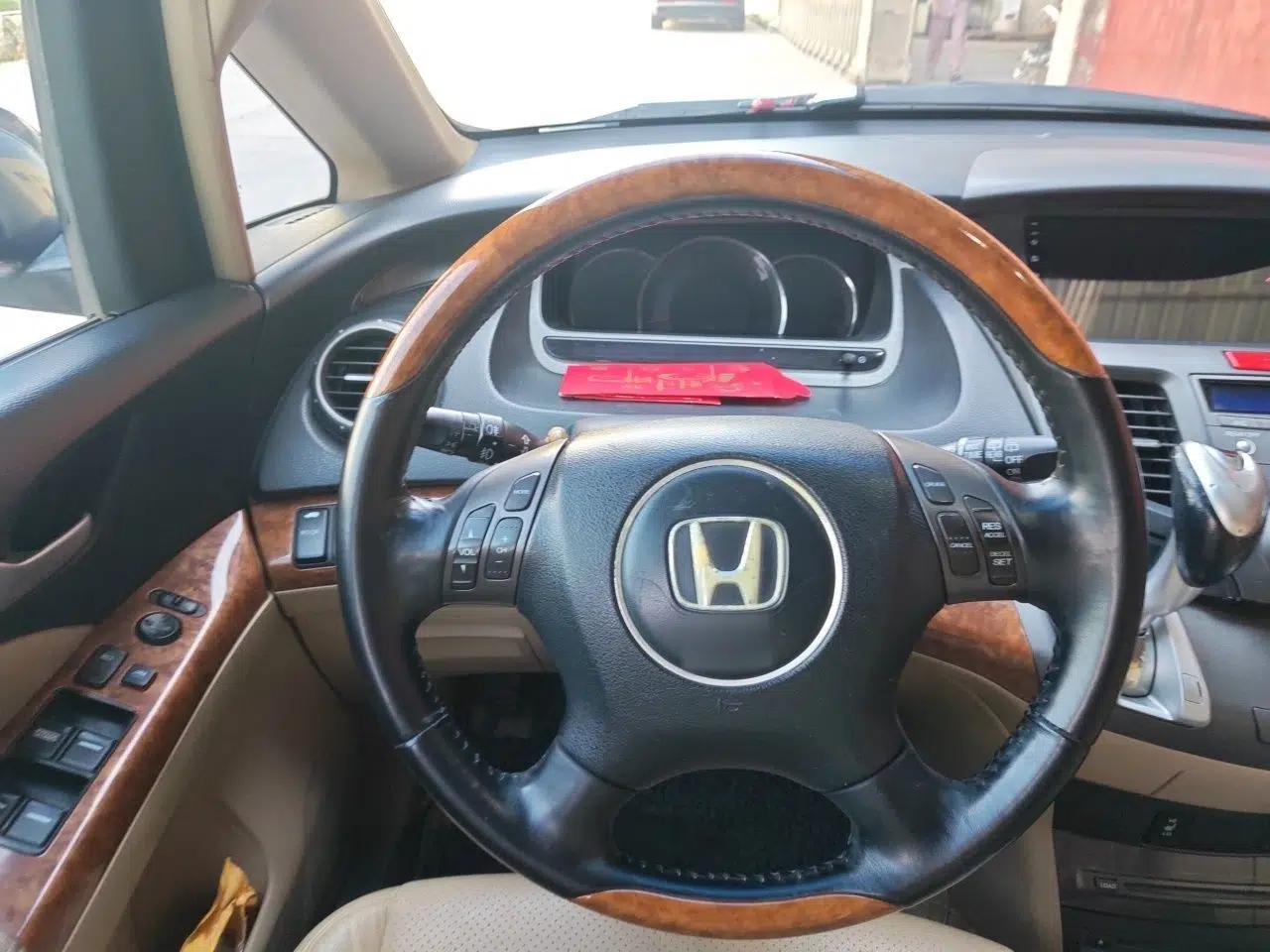 Honda Odyssey 2008 2.4L Comfort Edition — миниатюра 10