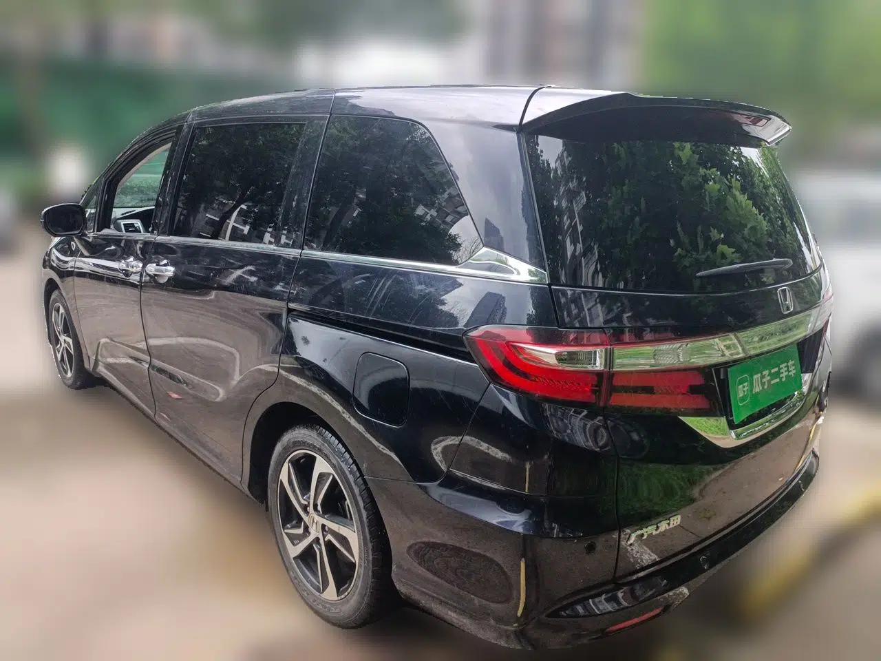Honda Odyssey 2017 2.4L Smart Edition — миниатюра 4