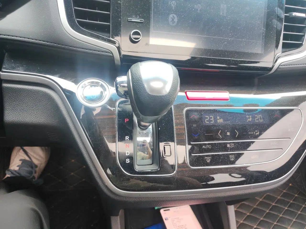 Honda Odyssey 2019 2.0L Rui·Smart Edition — миниатюра 14