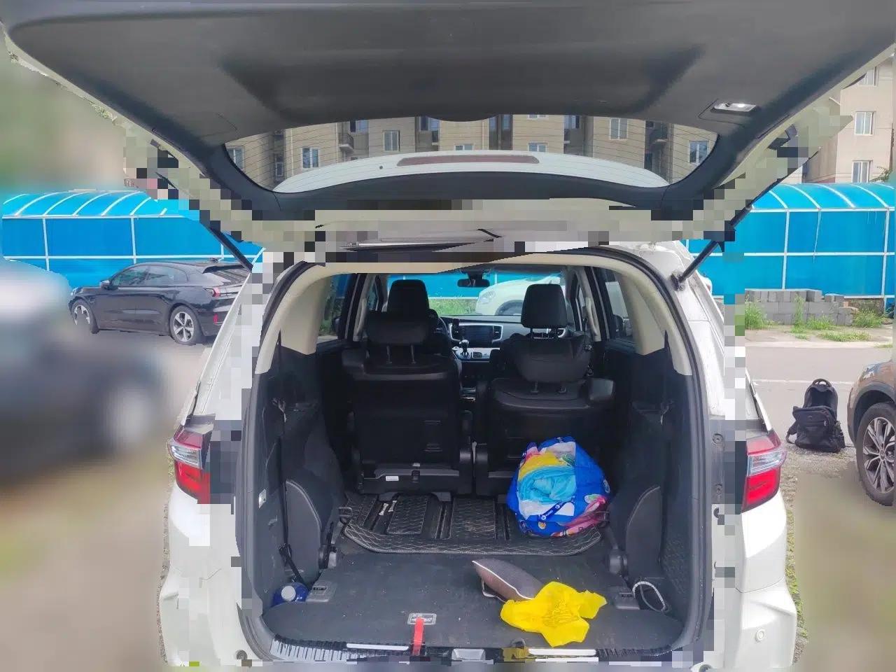 Honda Odyssey 2019 2.0L Rui·Smart Edition — миниатюра 19