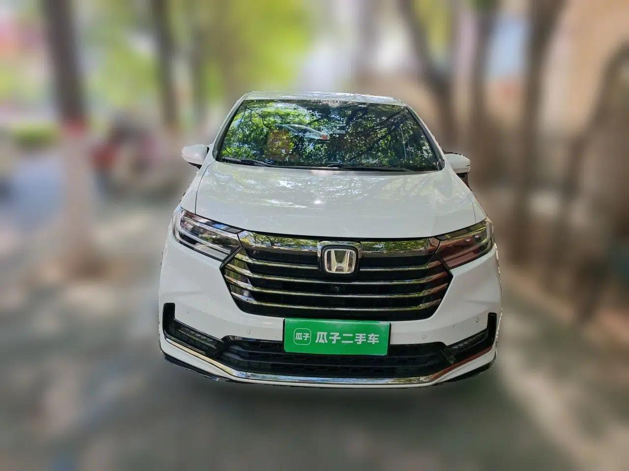 Honda Odyssey 2024 2.0L eHEV Sharp & Enjoy Edition — миниатюра 2