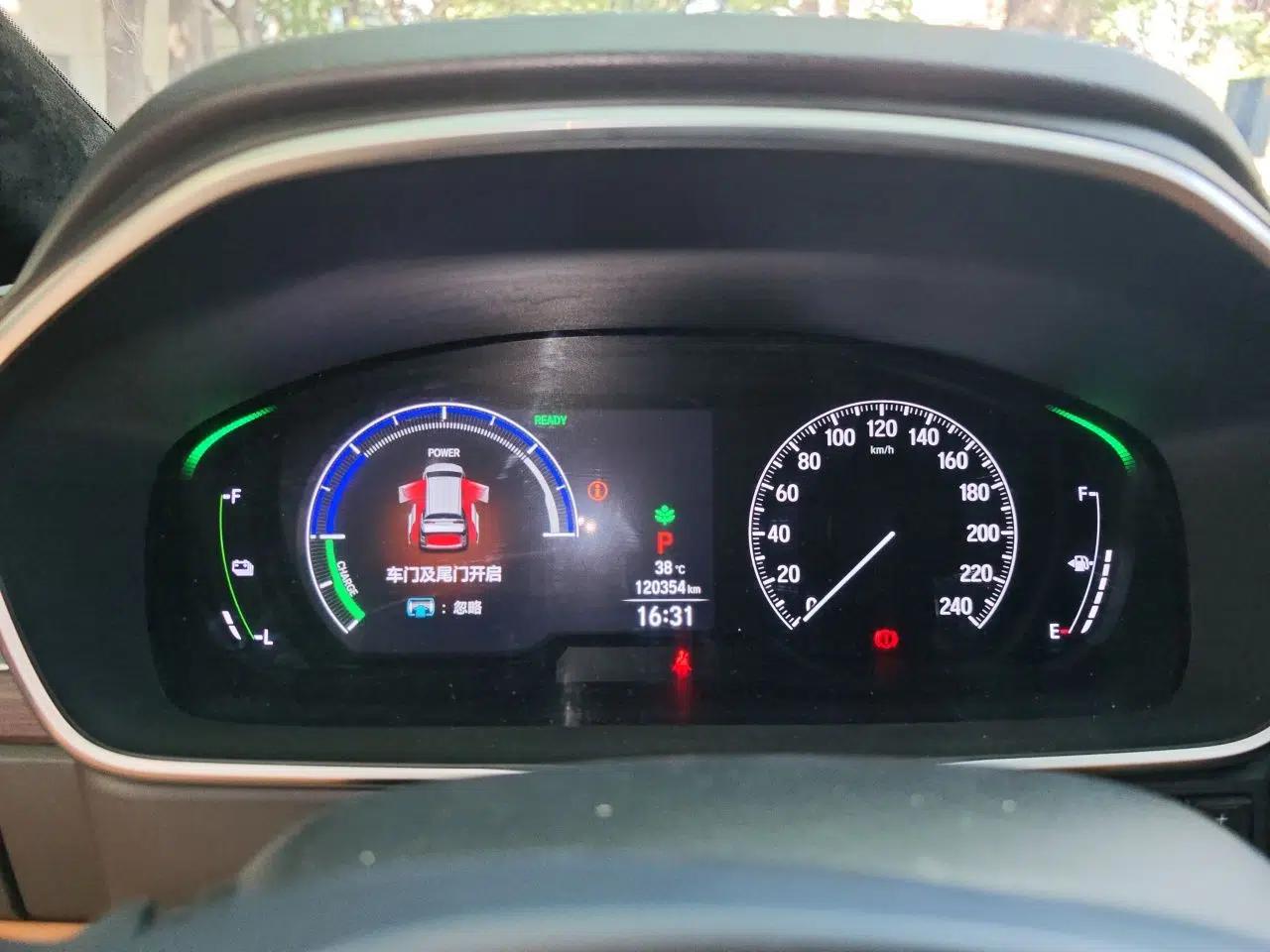Honda Odyssey 2024 2.0L eHEV Sharp & Enjoy Edition — миниатюра 11