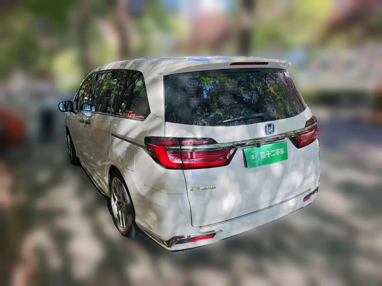 Honda Odyssey 2024 2.0L eHEV Sharp & Enjoy Edition — миниатюра 4