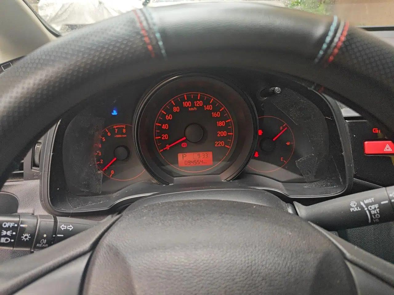 Honda Fit 2014 1.5L LX CVT Comfort Model — миниатюра 11