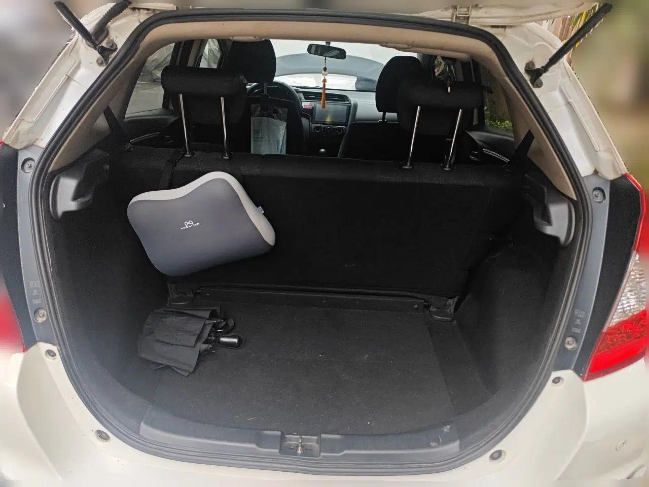 Honda Fit 2014 1.5L LX CVT Comfort Model — миниатюра 19