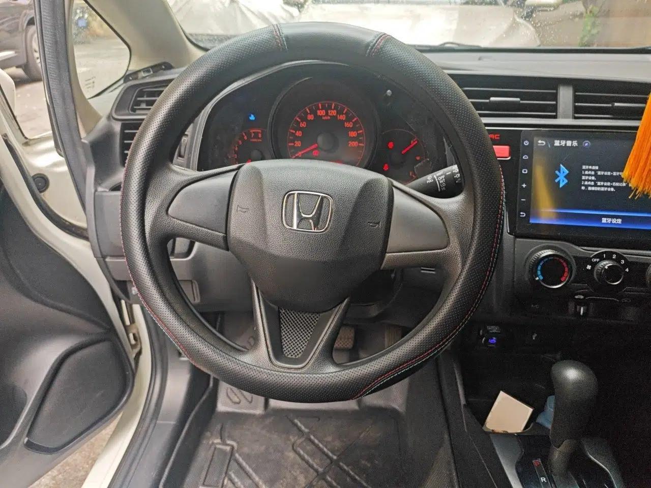 Honda Fit 2014 1.5L LX CVT Comfort Model — миниатюра 10