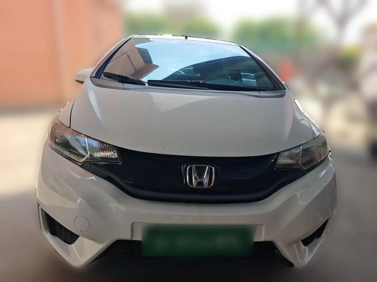 Honda Fit 2014 1.5L LX Manual Comfort Model — миниатюра 2