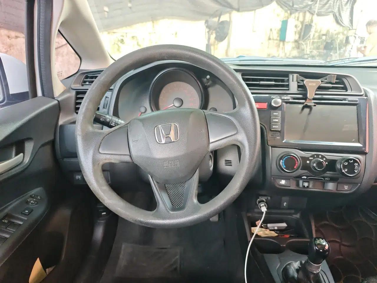 Honda Fit 2014 1.5L LX Manual Comfort Model — миниатюра 10