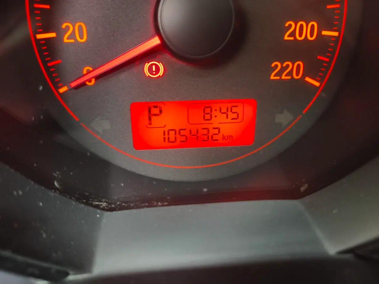 Honda Fit 2014 1.5L LX CVT Comfort Model — миниатюра 12