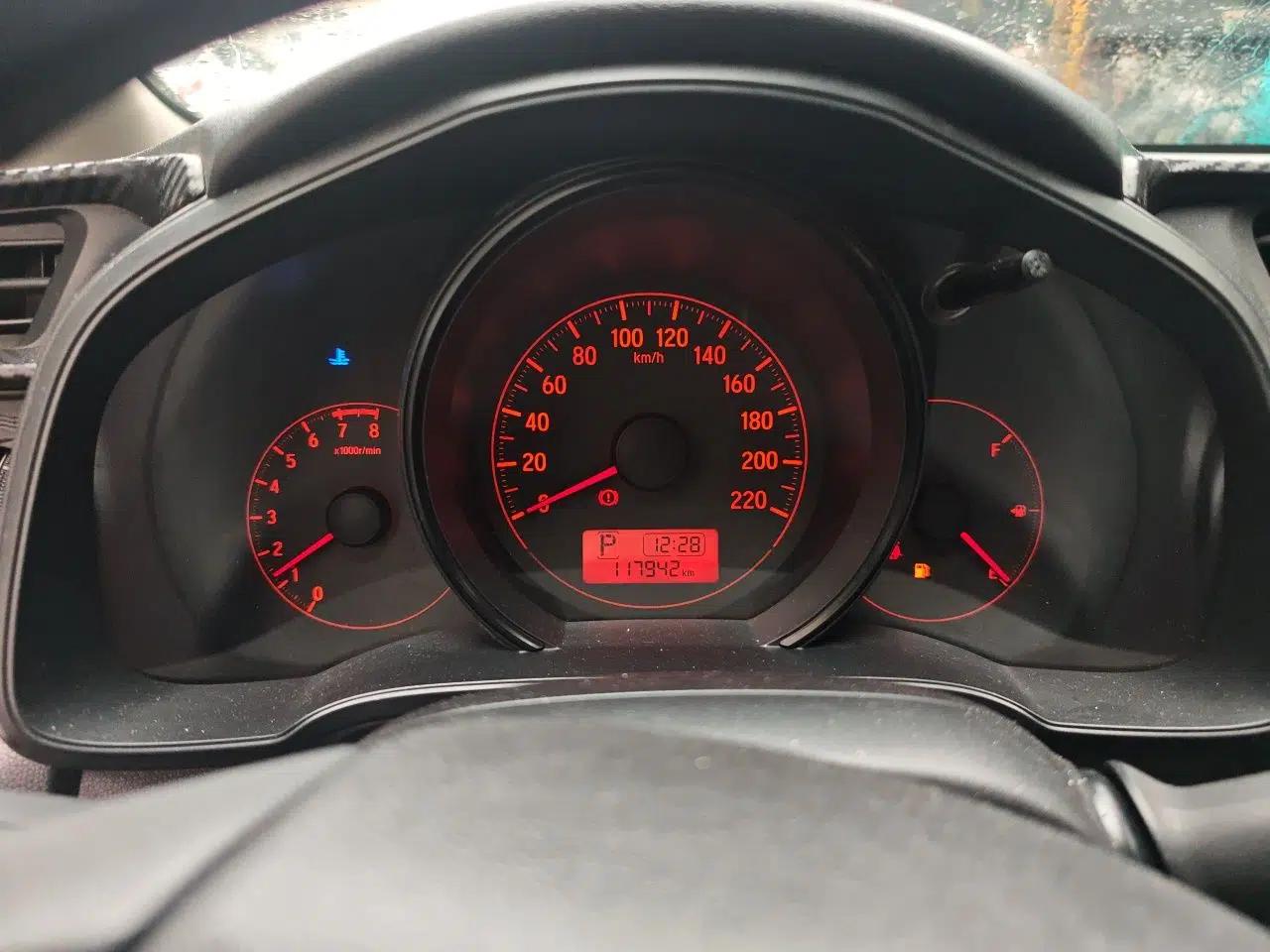 Honda Fit 2014 1.5L LX CVT Comfort Model — миниатюра 11