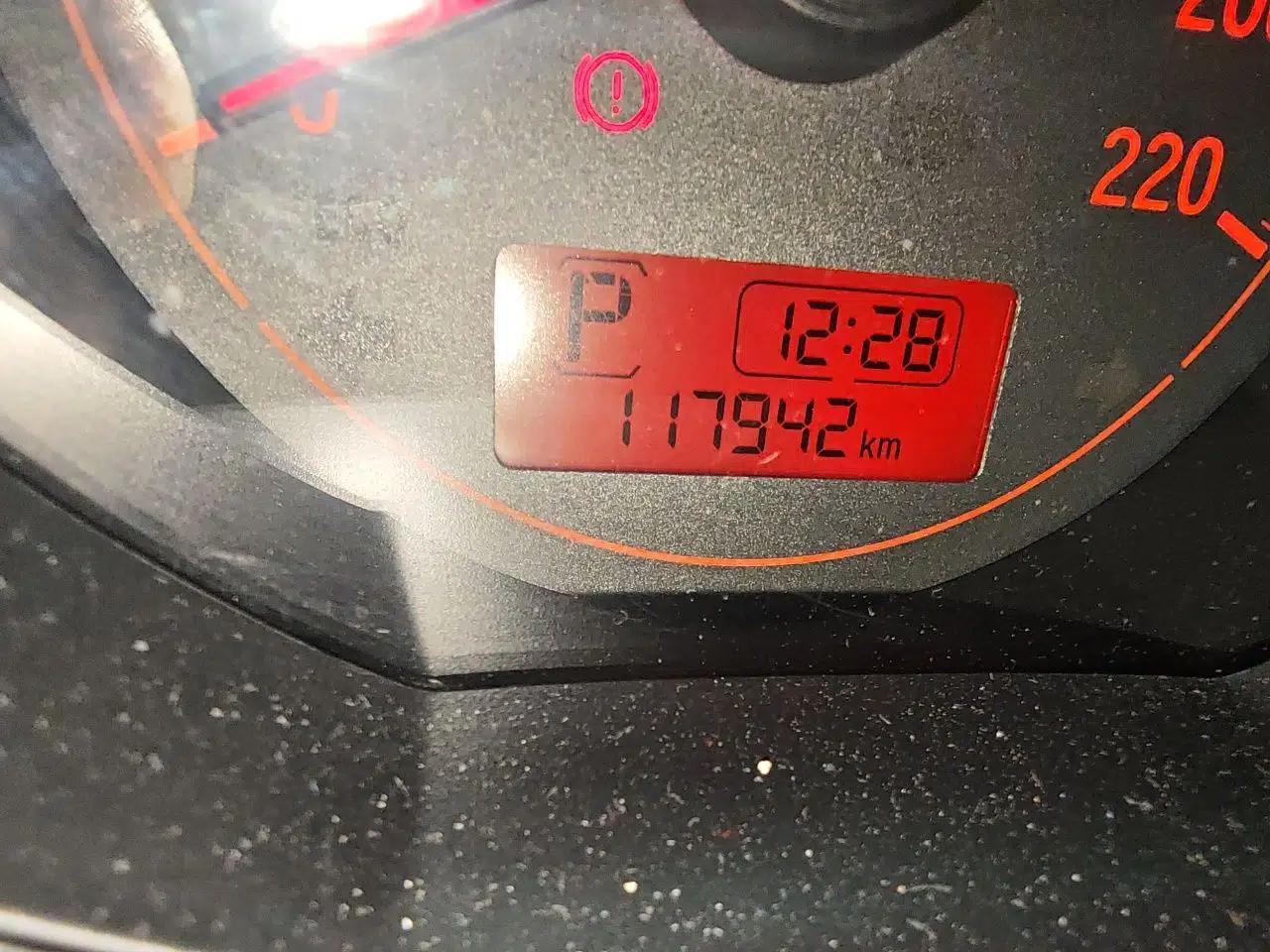 Honda Fit 2014 1.5L LX CVT Comfort Model — миниатюра 12