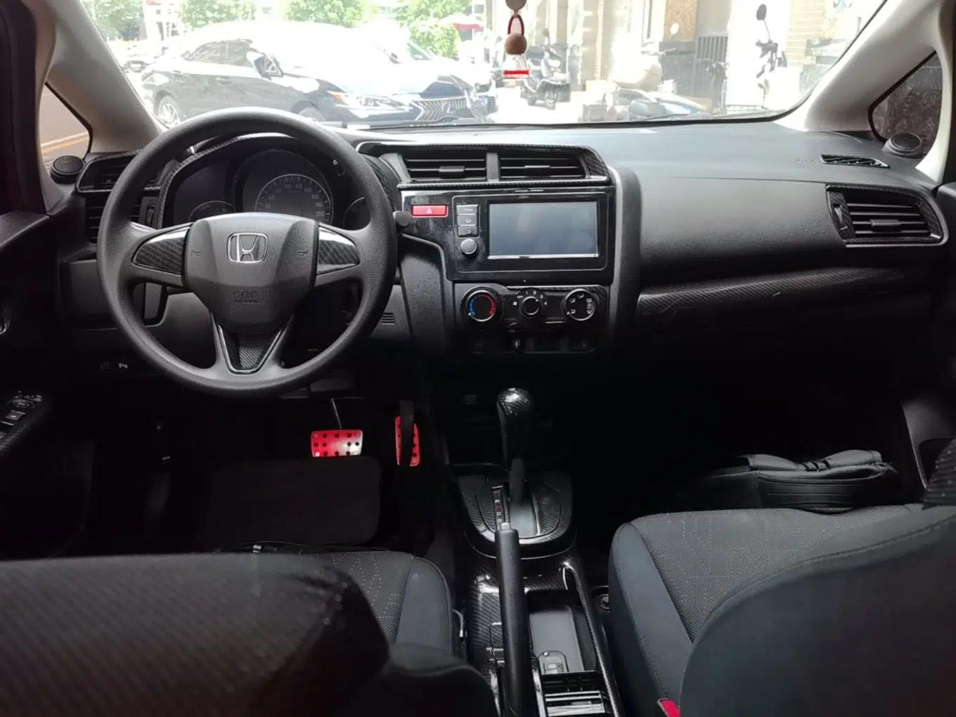 Honda Fit 2016 1.5L LXS CVT Comfort Sunroof Version — миниатюра 21
