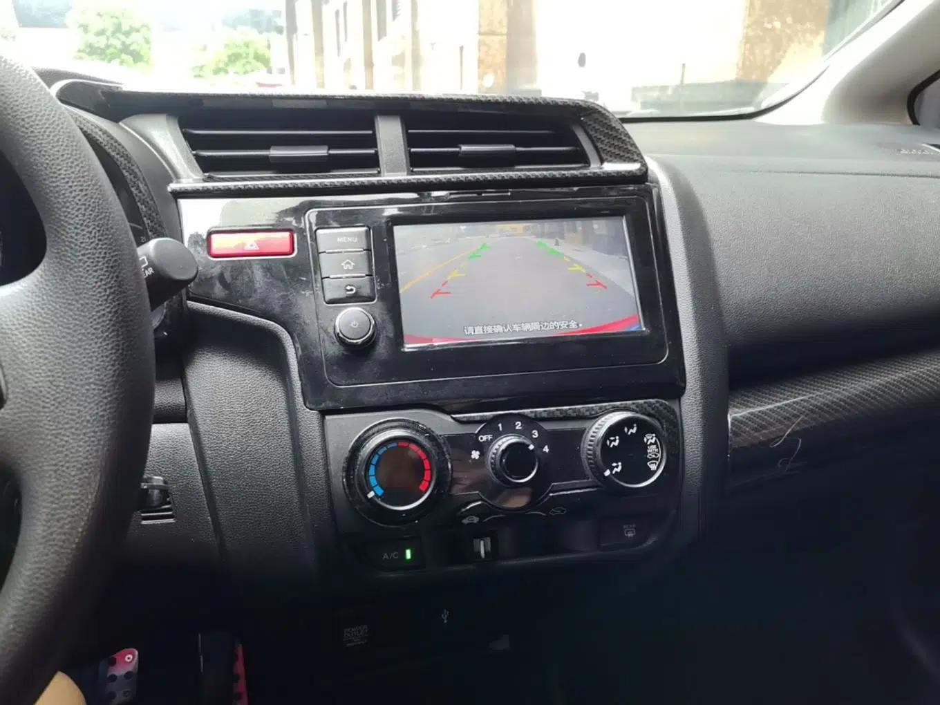 Honda Fit 2016 1.5L LXS CVT Comfort Sunroof Version — миниатюра 24