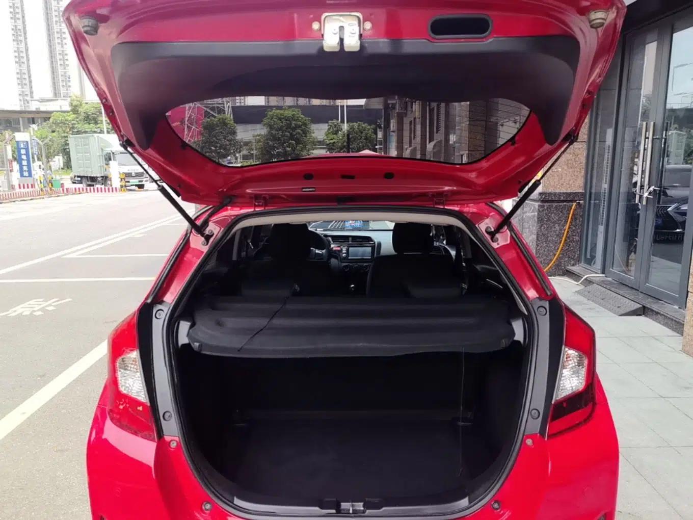 Honda Fit 2016 1.5L LXS CVT Comfort Sunroof Version — миниатюра 31