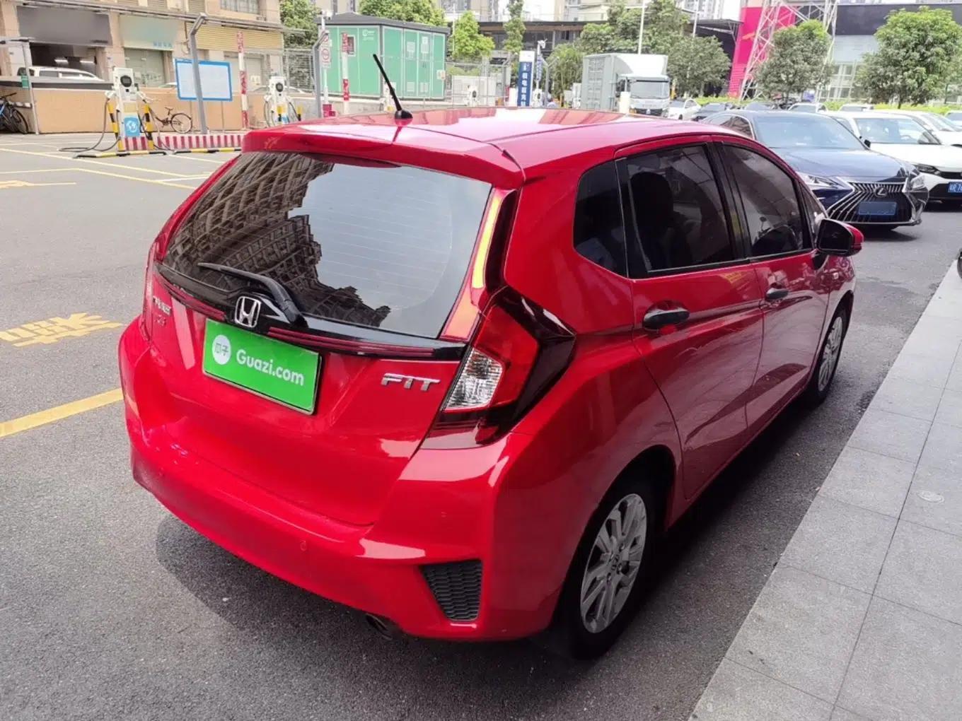 Honda Fit 2016 1.5L LXS CVT Comfort Sunroof Version — миниатюра 6