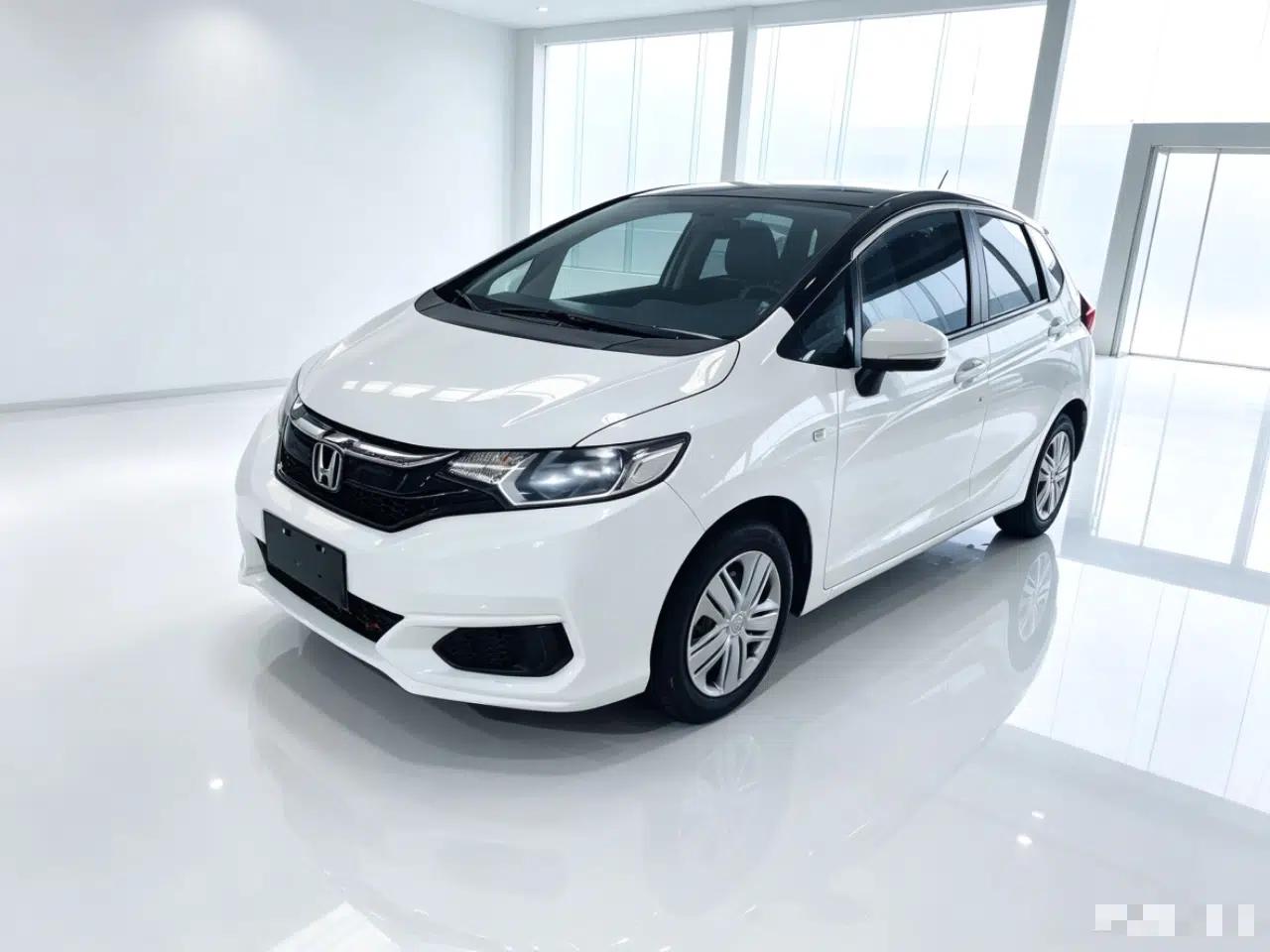 Honda Fit 2018 1.5L CVT Comfort Version — миниатюра 1