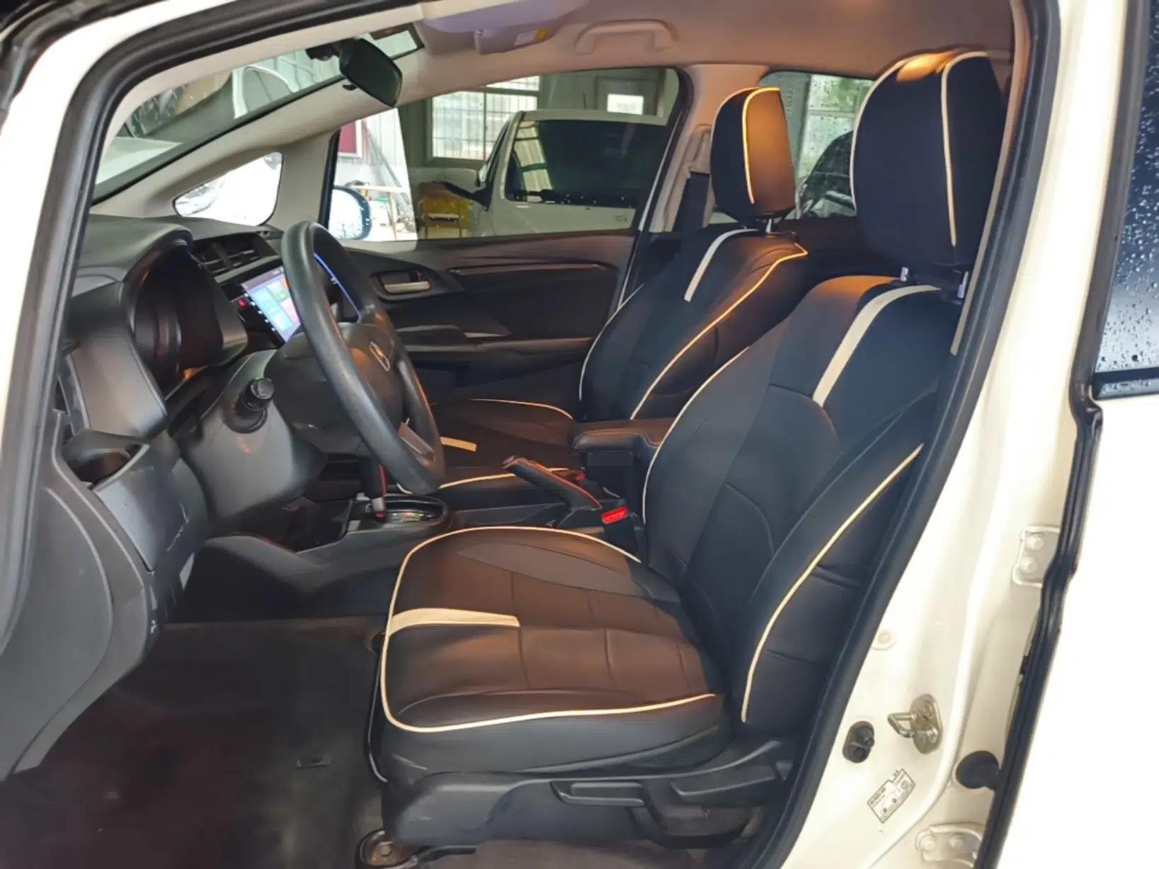 Honda Fit 2018 1.5L CVT Comfort Version — миниатюра 17