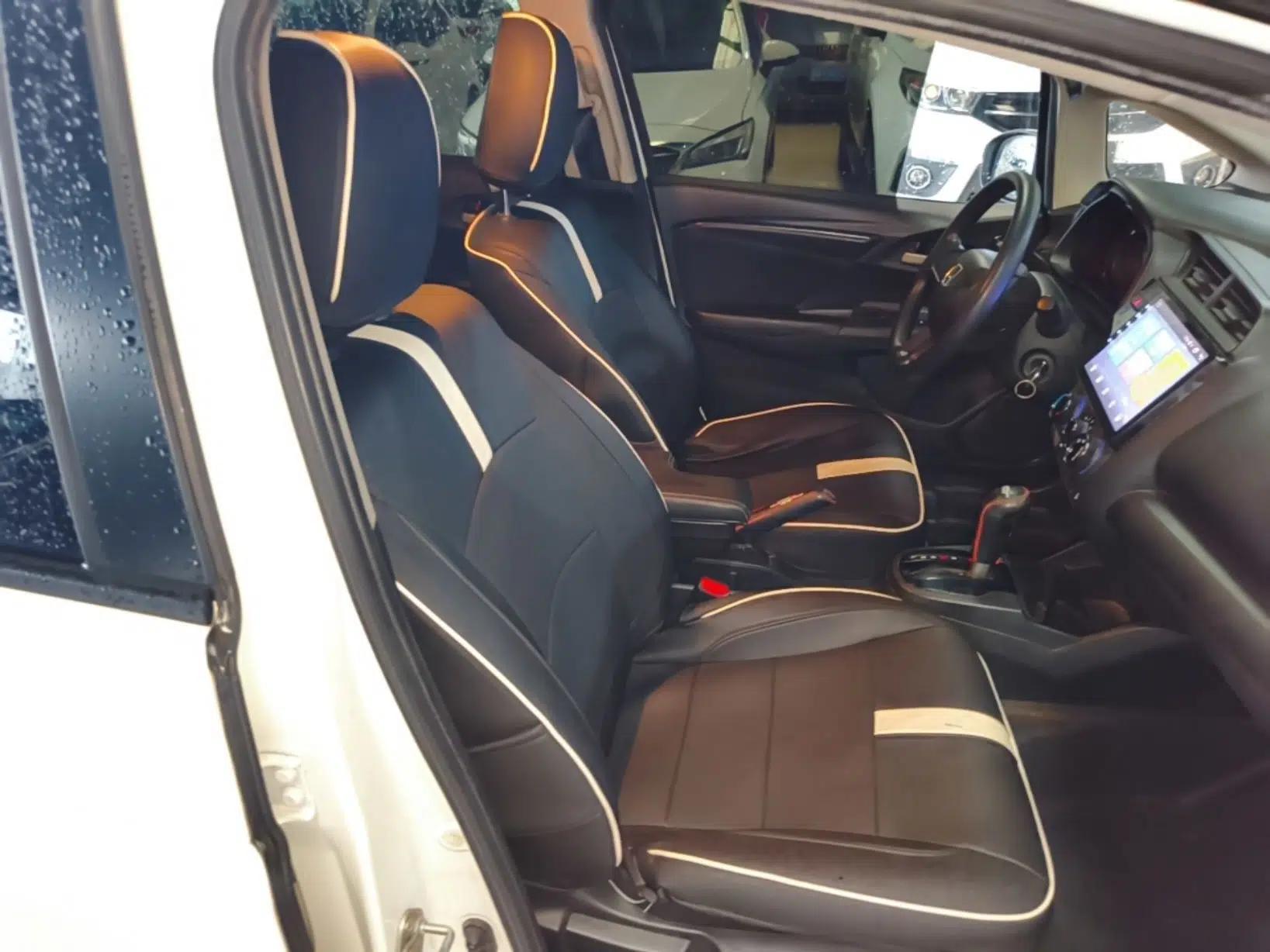 Honda Fit 2018 1.5L CVT Comfort Version — миниатюра 19