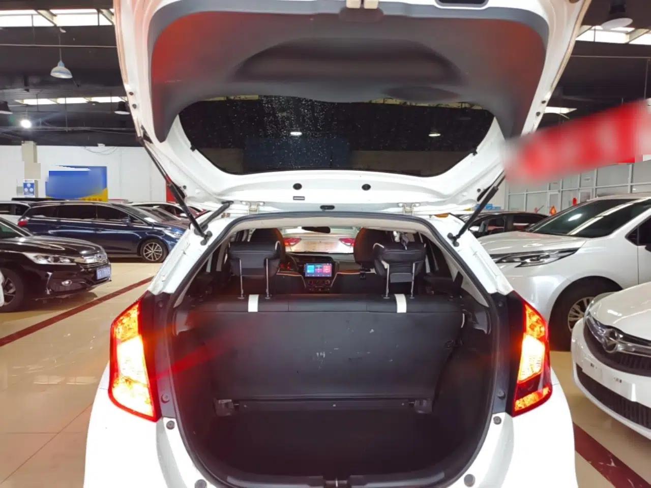 Honda Fit 2018 1.5L CVT Comfort Version — миниатюра 22