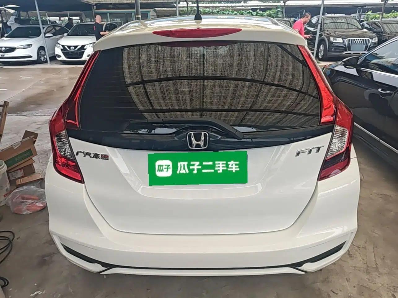 Honda Fit 2018 1.5L CVT Comfort Version — миниатюра 5