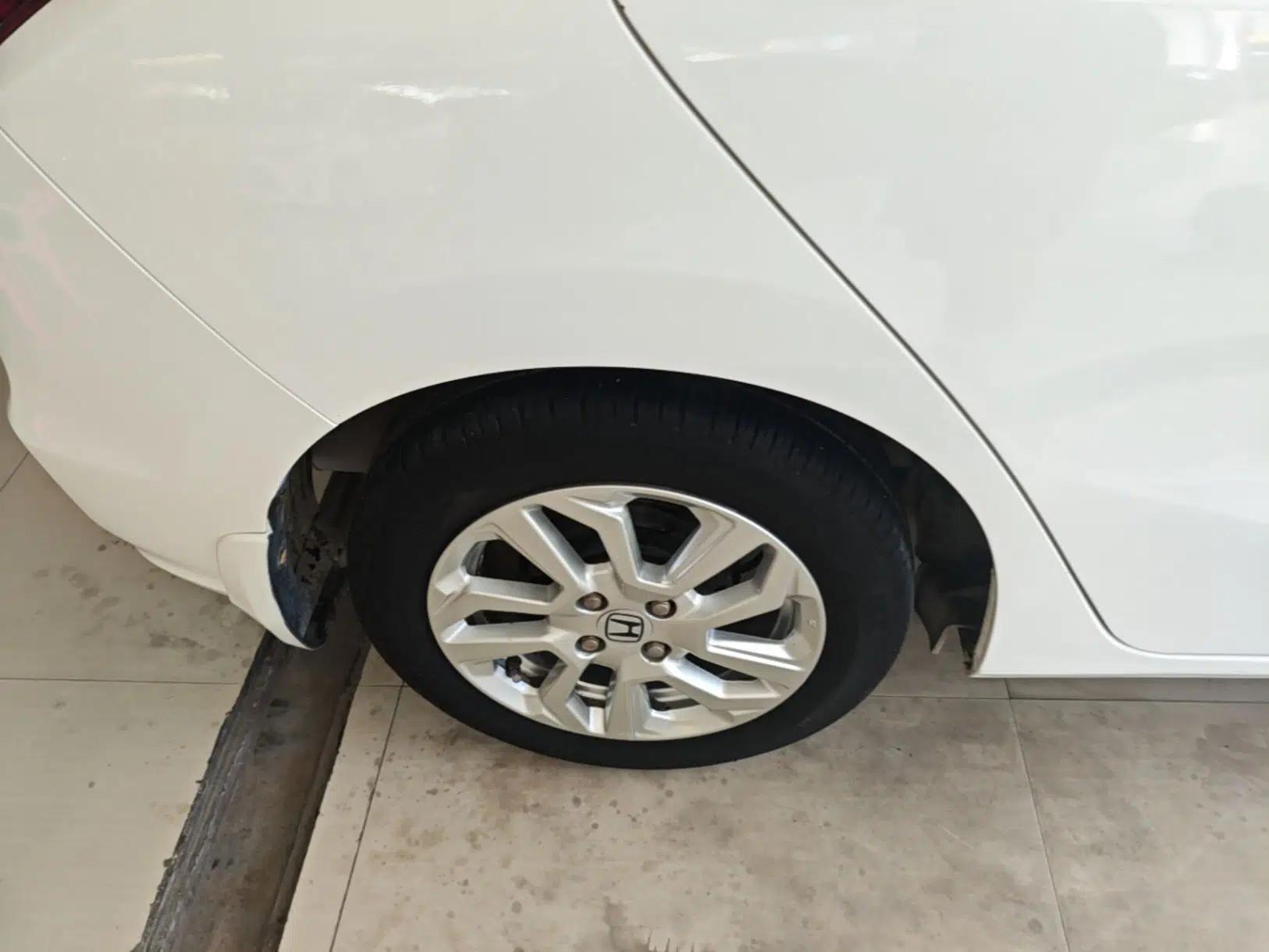 Honda Fit 2018 1.5L CVT Comfort Version — миниатюра 11