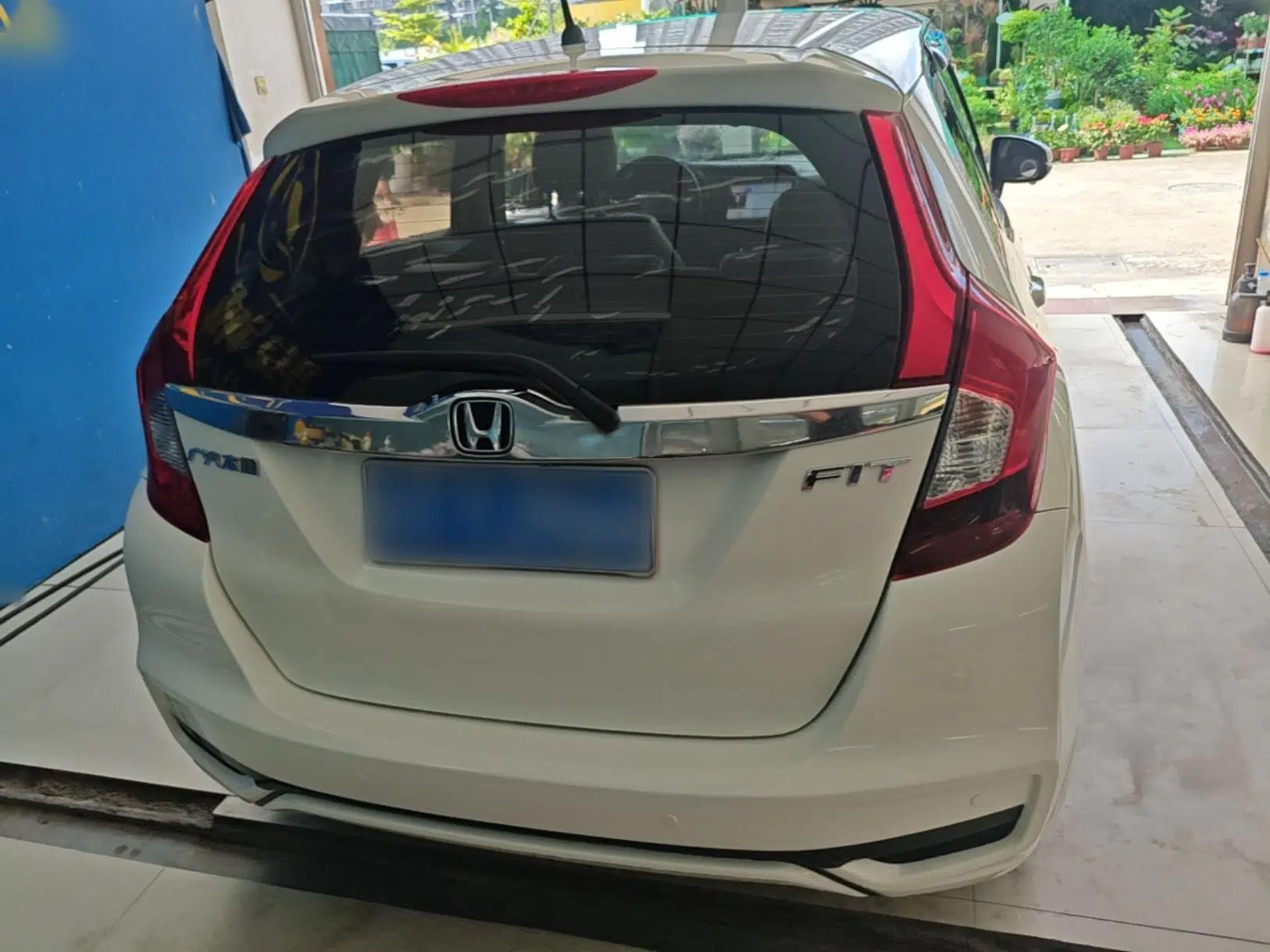 Honda Fit 2018 1.5L CVT Comfort Version — миниатюра 5