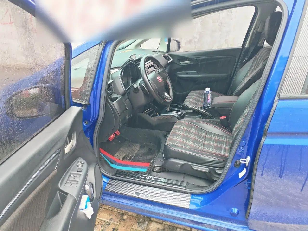 Honda Fit 2018 1.5L CVT Trendy Run+ Edition — миниатюра 16