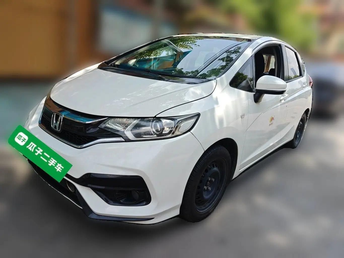 Honda Fit 2018 1.5L Manual Comfort Version — миниатюра 1