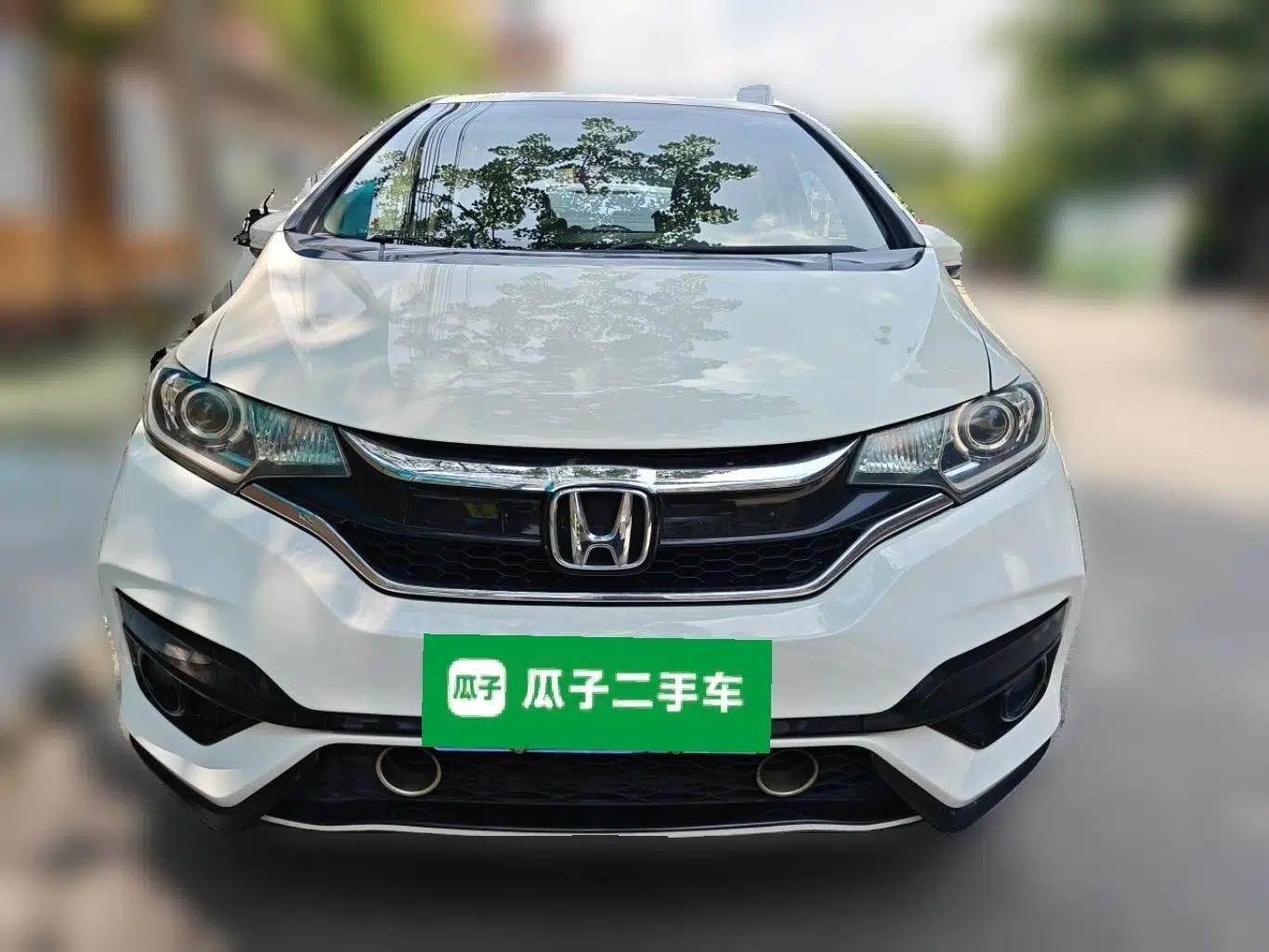 Honda Fit 2018 1.5L Manual Comfort Version — миниатюра 2