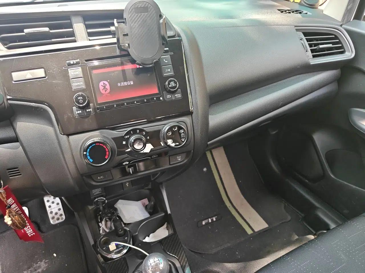 Honda Fit 2018 1.5L Manual Comfort Version — миниатюра 13