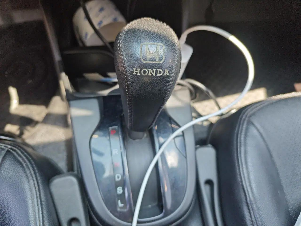 Honda Fit 2018 1.5L CVT Comfort Version — миниатюра 14