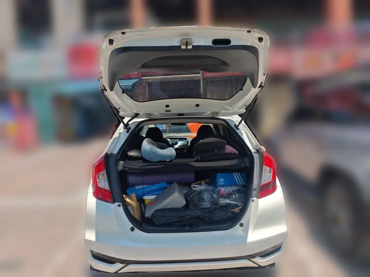 Honda Fit 2018 1.5L CVT Comfort Version — миниатюра 19