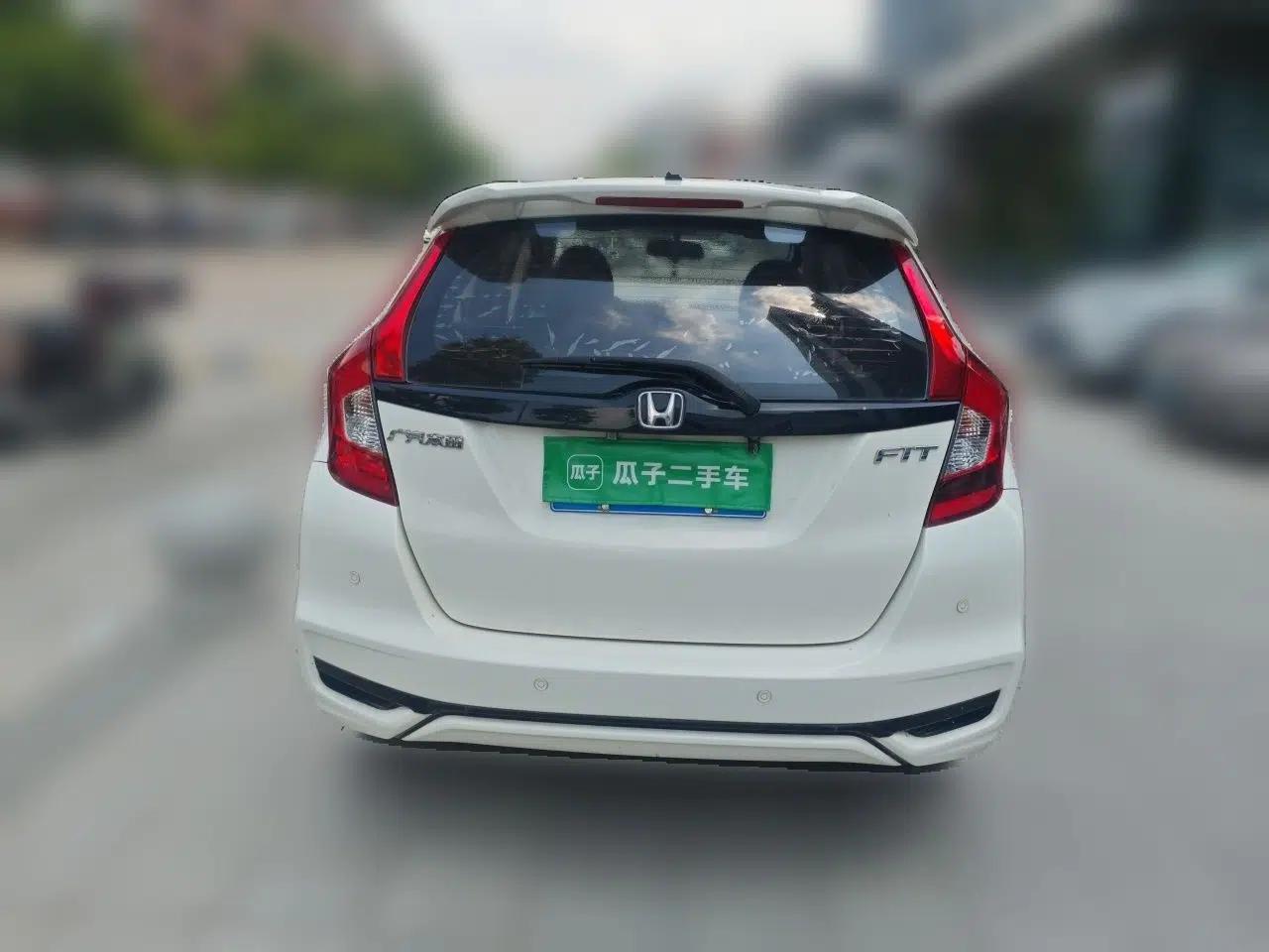 Honda Fit 2018 1.5L CVT Comfort Version — миниатюра 5