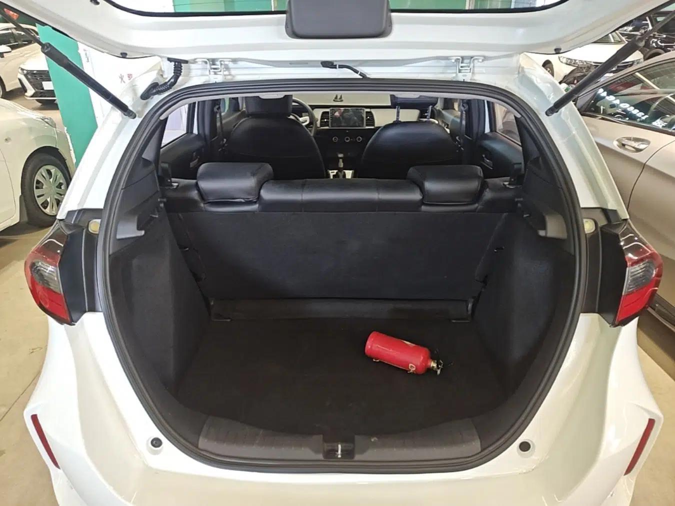 Honda Fit 2021 1.5L CVT Trend Edition — миниатюра 22
