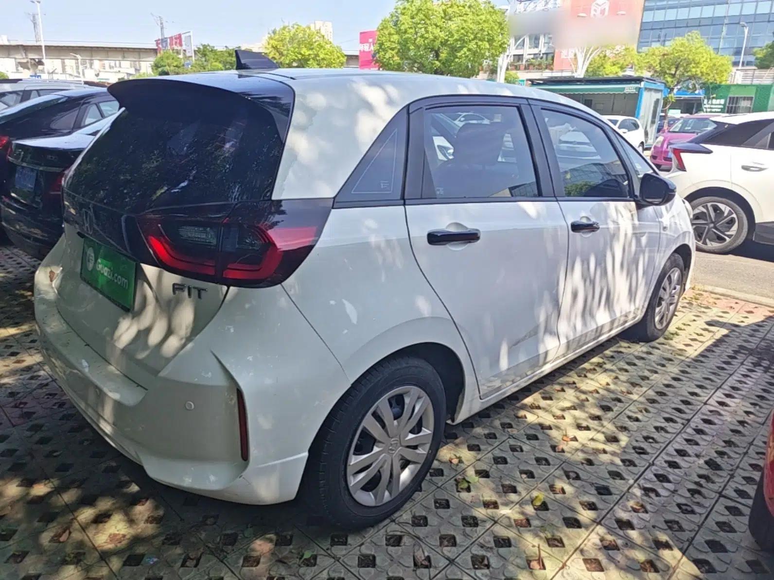 Honda Fit 2021 1.5L CVT Trendy Edition — миниатюра 6