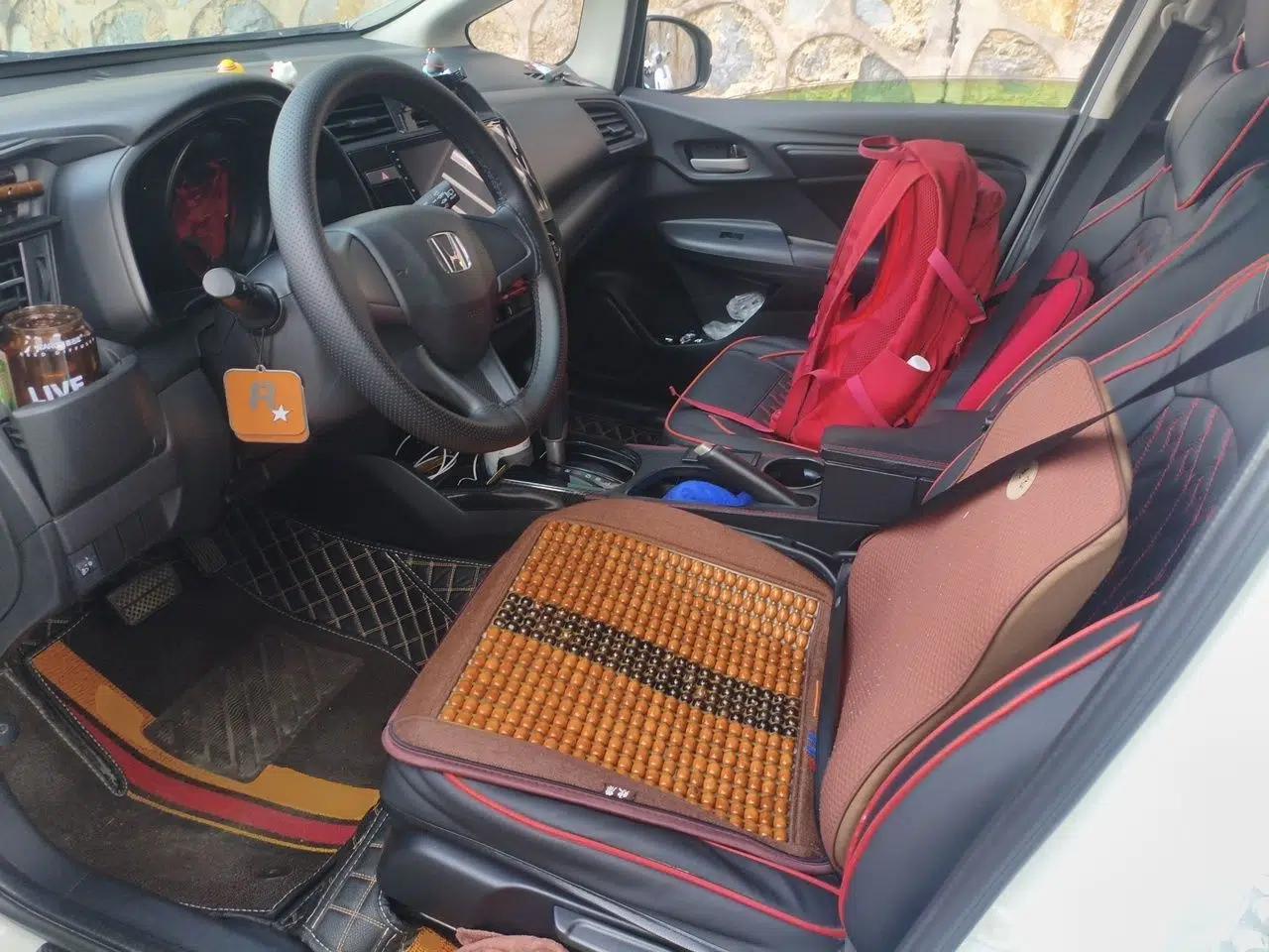 Honda Fit 2018 1.5L CVT Comfort Version — миниатюра 15