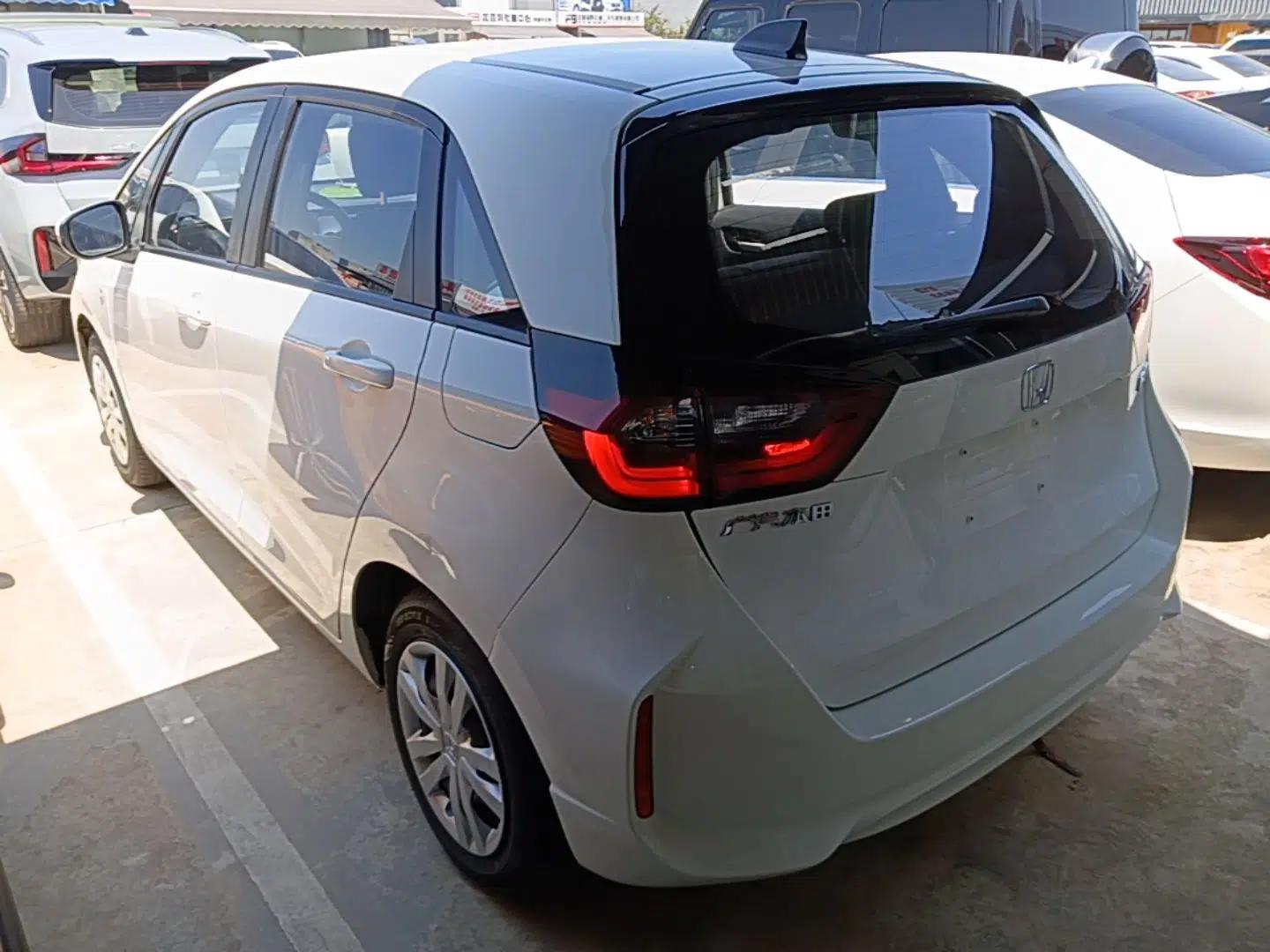 Honda Fit 2021 1.5L CVT Trend Edition — миниатюра 4