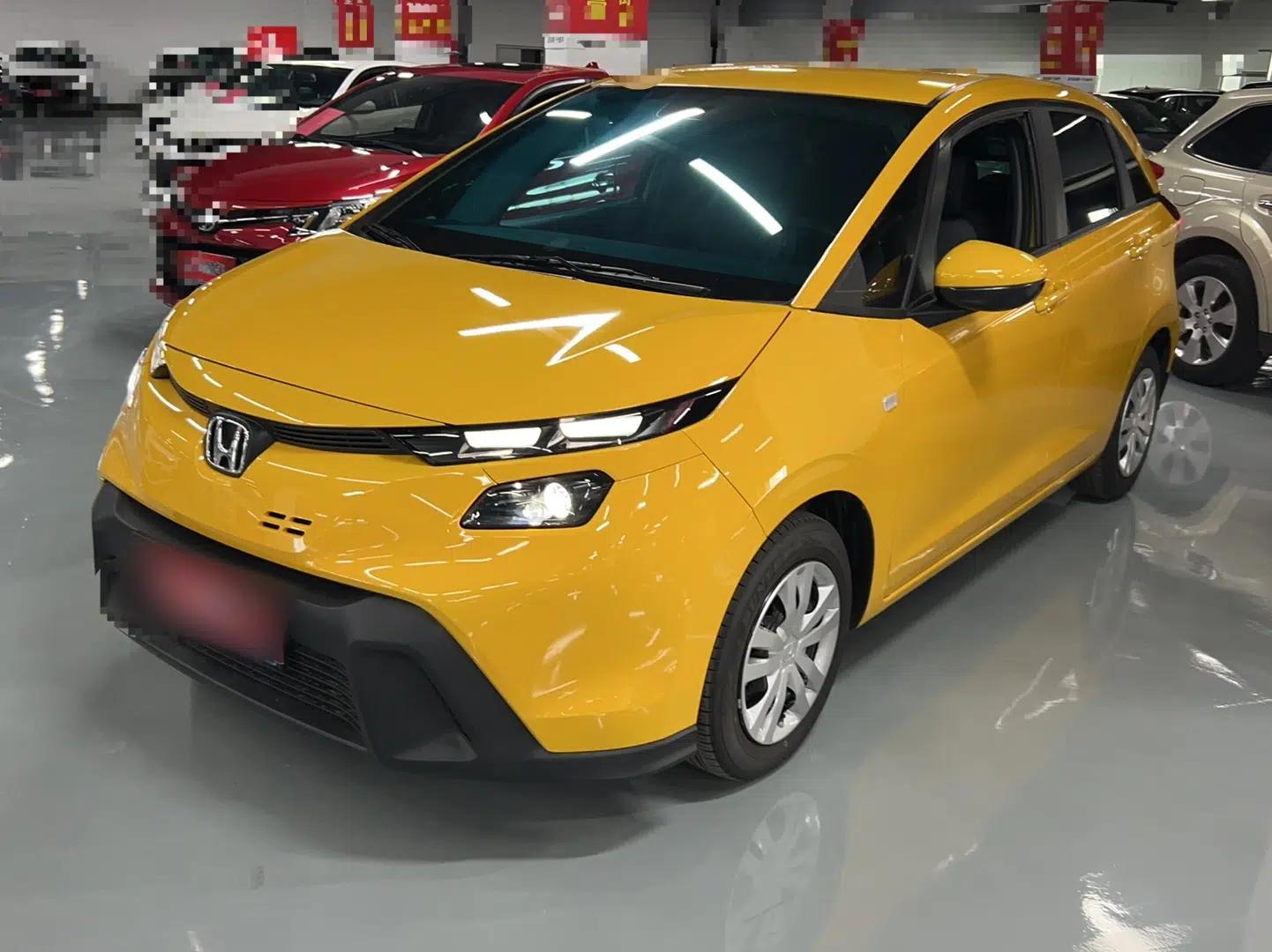 Honda Fit 2025 Basic Model — миниатюра 1