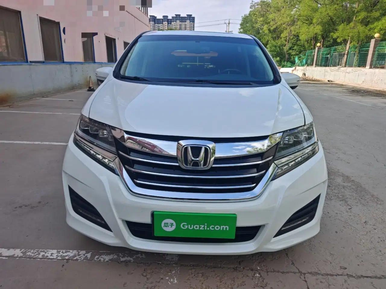 Honda Elysion 2016 2.4L Luxury Edition — миниатюра 2