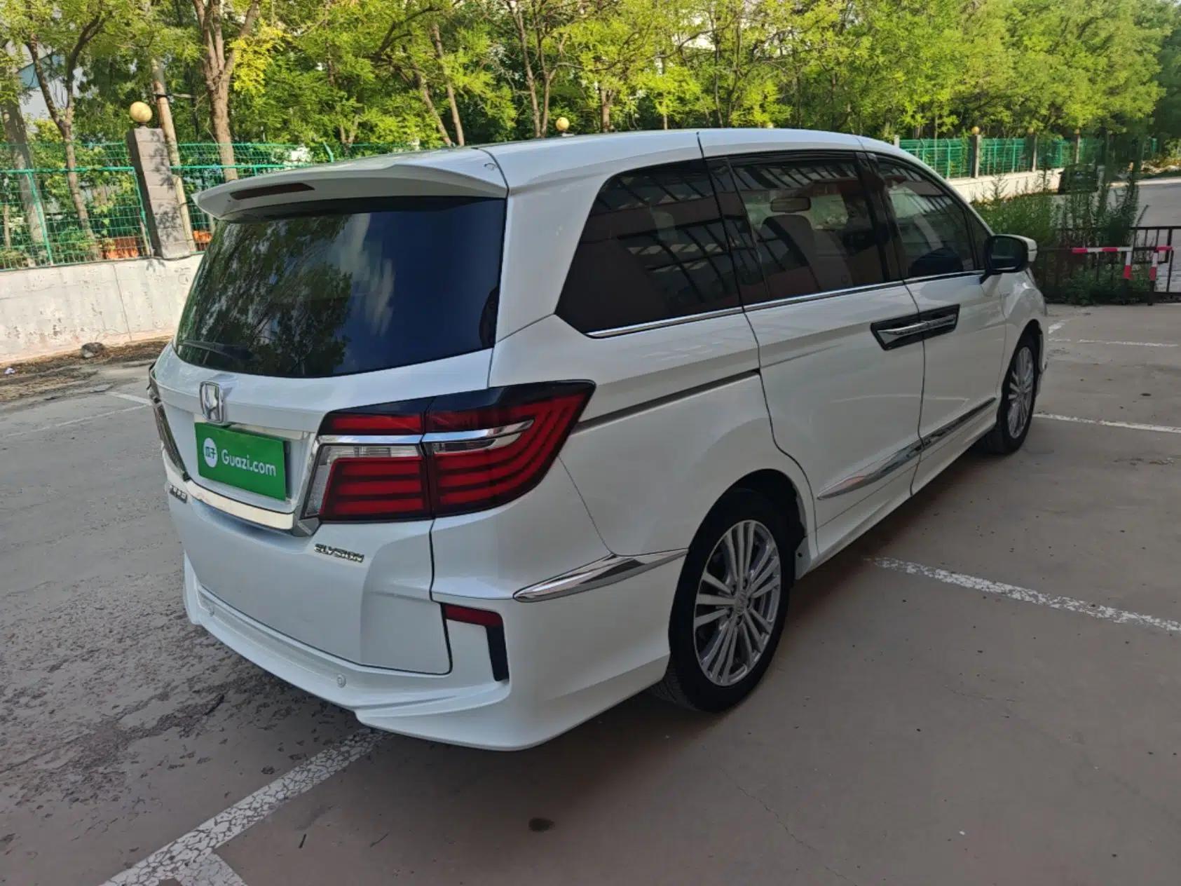 Honda Elysion 2016 2.4L Luxury Edition — миниатюра 6