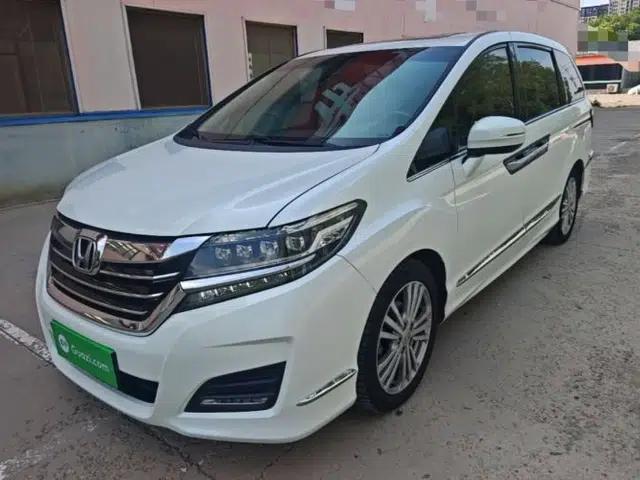 Honda Elysion 2016 2.4L Luxury Edition