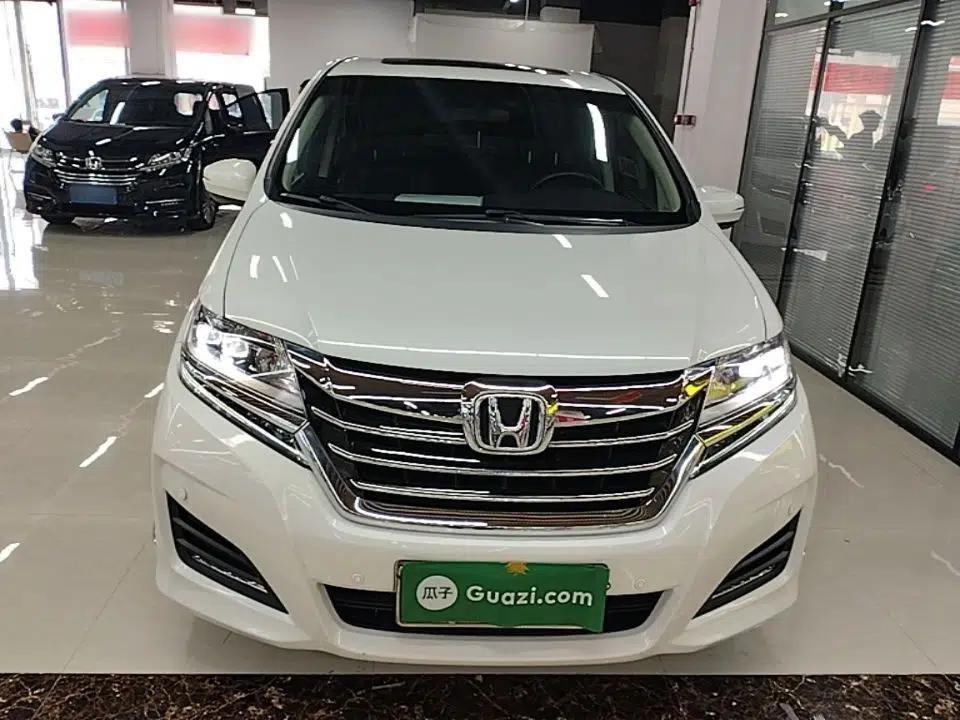 Honda Elysion 2016 2.4L Style Edition — миниатюра 2