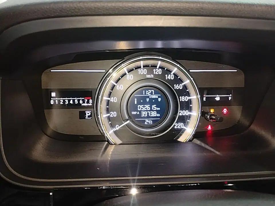 Honda Elysion 2016 2.4L Style Edition — миниатюра 14