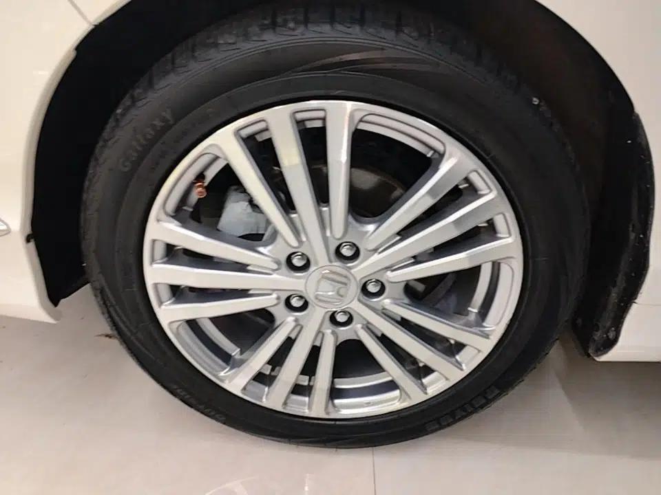 Honda Elysion 2016 2.4L Style Edition — миниатюра 10
