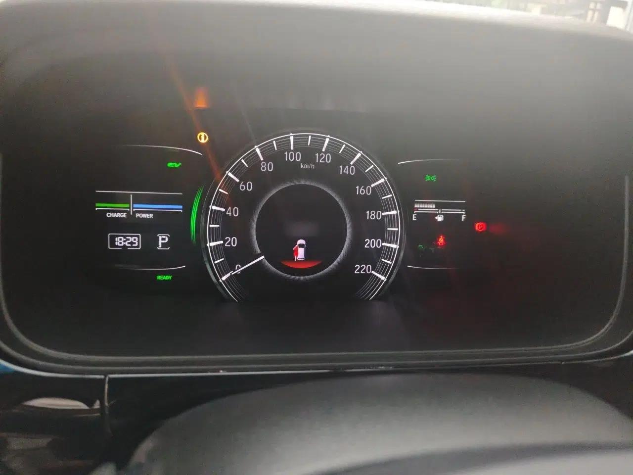 Honda Elysion 2019 2.0L Hybrid Luxury Edition — миниатюра 10
